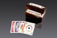Karty lux w pudełku drewnianym - zdjęcie zabawki, gry