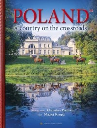 Poland. A Country in the crossroads - okładka książki