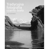 Tradycyjna fotografia czarno-biała - okładka książki